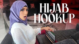 Nina Nieves, az arab tini szexi álmaiból merítve vágyik az amerikai prom királynői trónra
