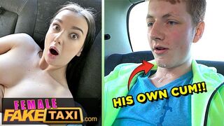 Lady Gang elszabadul a nagy farkú tini POV-szopásától a taxiban